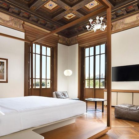 팔라초 몬테마르티니 롬, 어 래디슨 컬렉션 호텔 로마 외부 사진 Deluxe Room