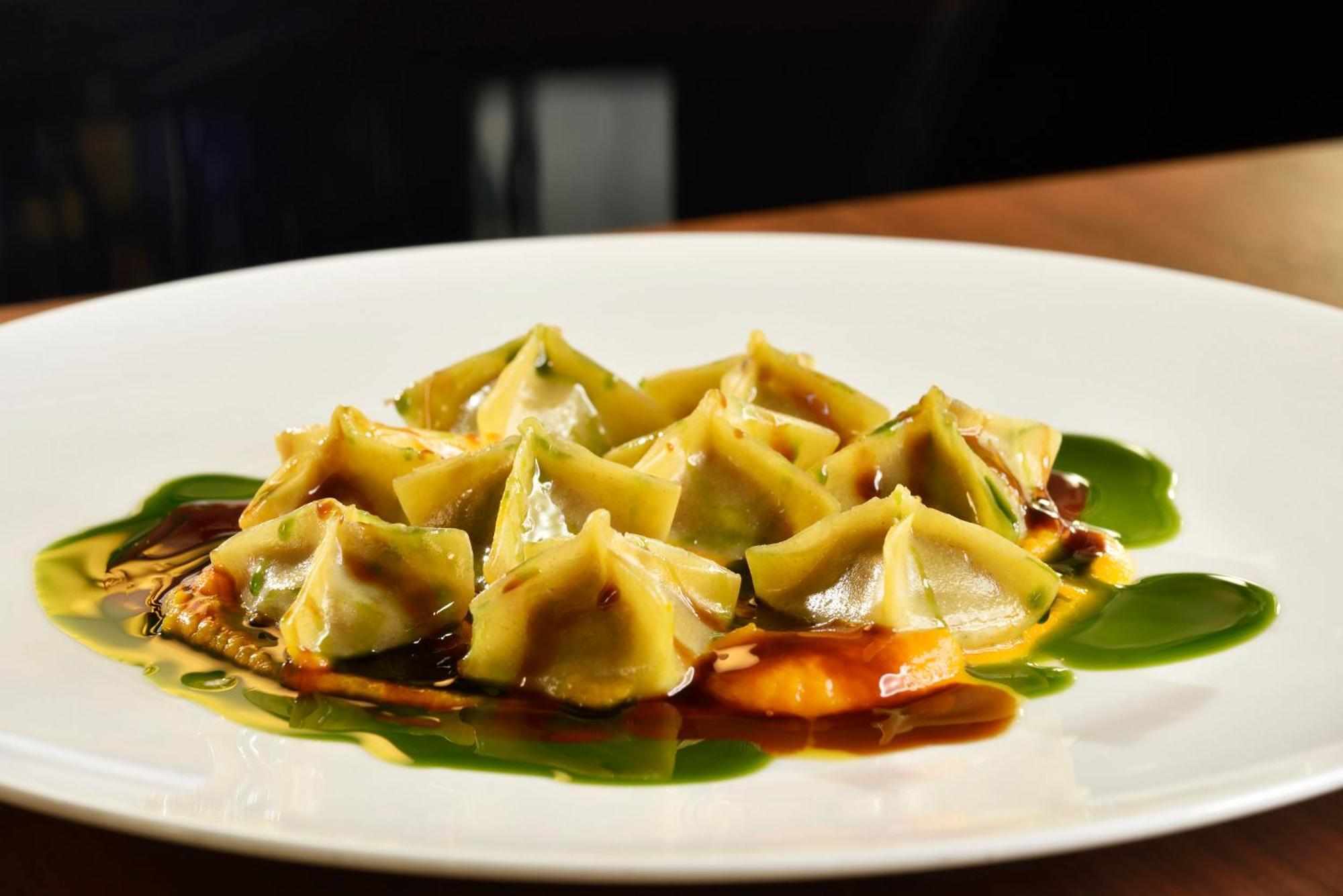 팔라초 몬테마르티니 롬, 어 래디슨 컬렉션 호텔 로마 외부 사진 A plate of ravioli