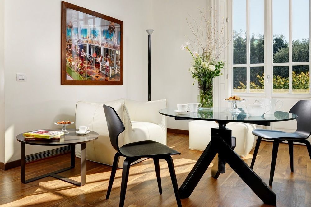 팔라초 몬테마르티니 롬, 어 래디슨 컬렉션 호텔 로마 외부 사진 A dining room
